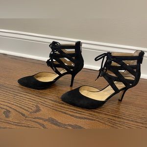Audrey Brooke black suede size 6 shoes